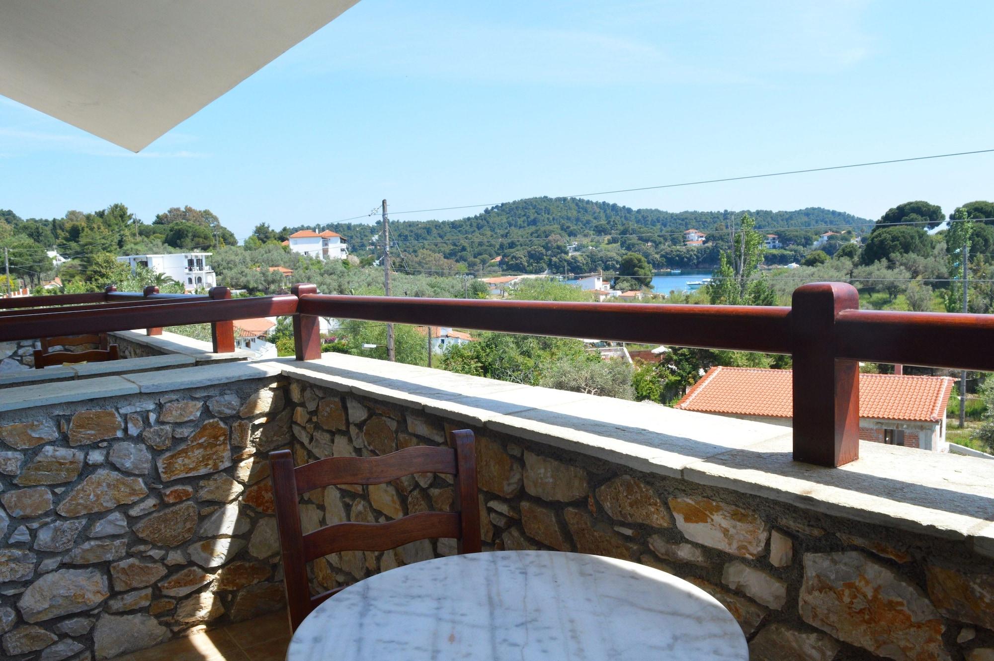 Maraki Apartahotel Platanias (Skiathos)