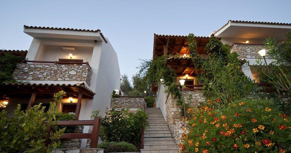 Maraki Apartahotel 3*
