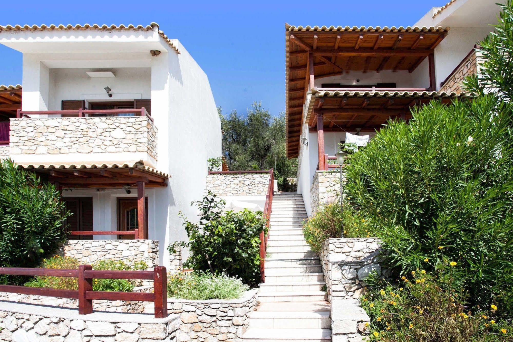 Maraki 3* Platanias (Skiathos)