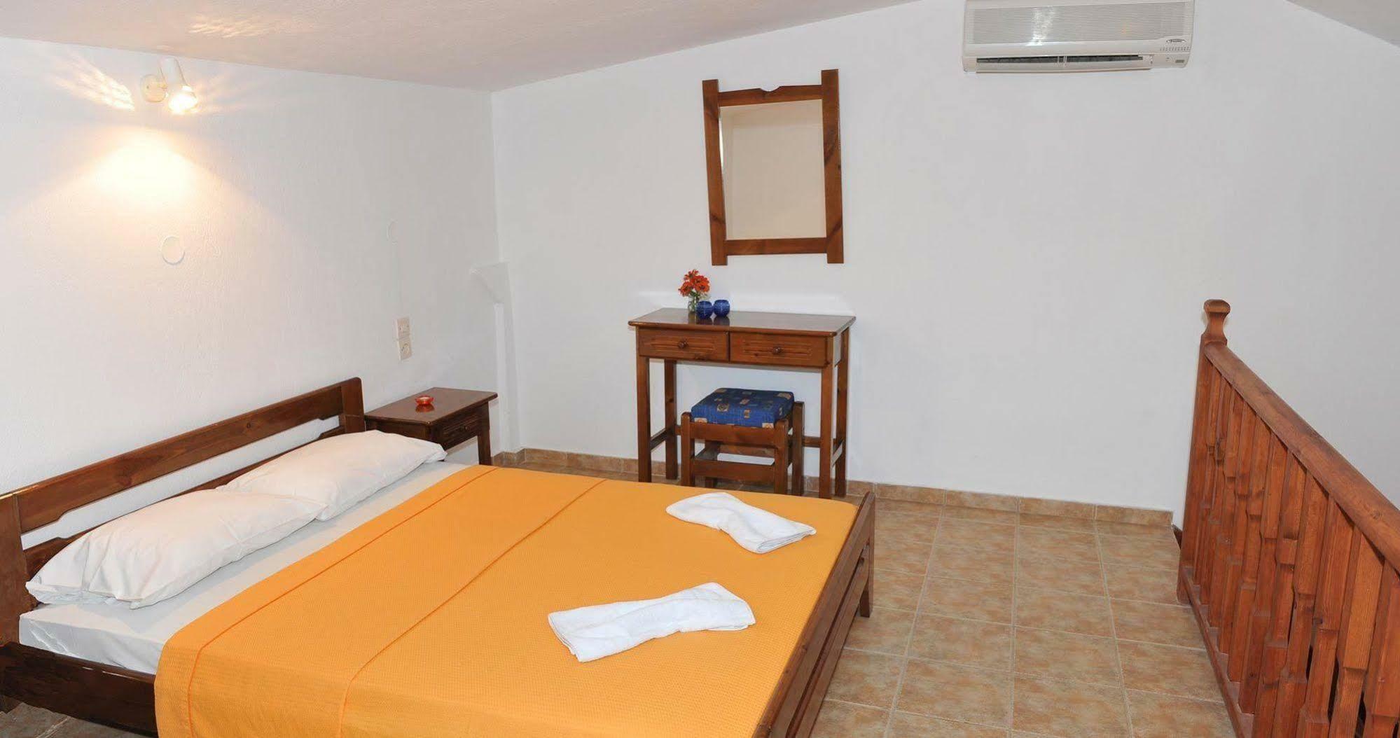 Maraki Apartahotel Platanias (Skiathos)